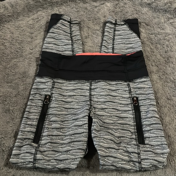 LuLulemon leggings - Picture 2 of 6